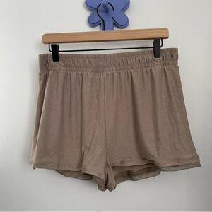 Beyond Yoga Large Elastic Waist Shorts Tan Beige Spacedye Relaxed Minimal